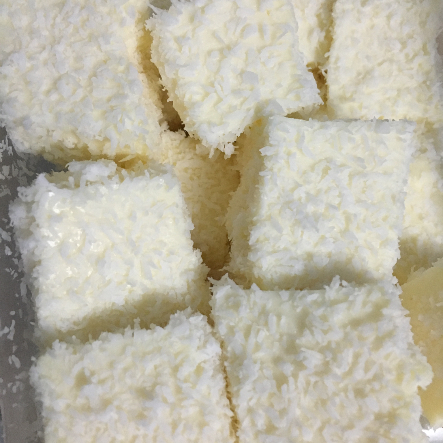 完胜85度C牛奶椰丝小方