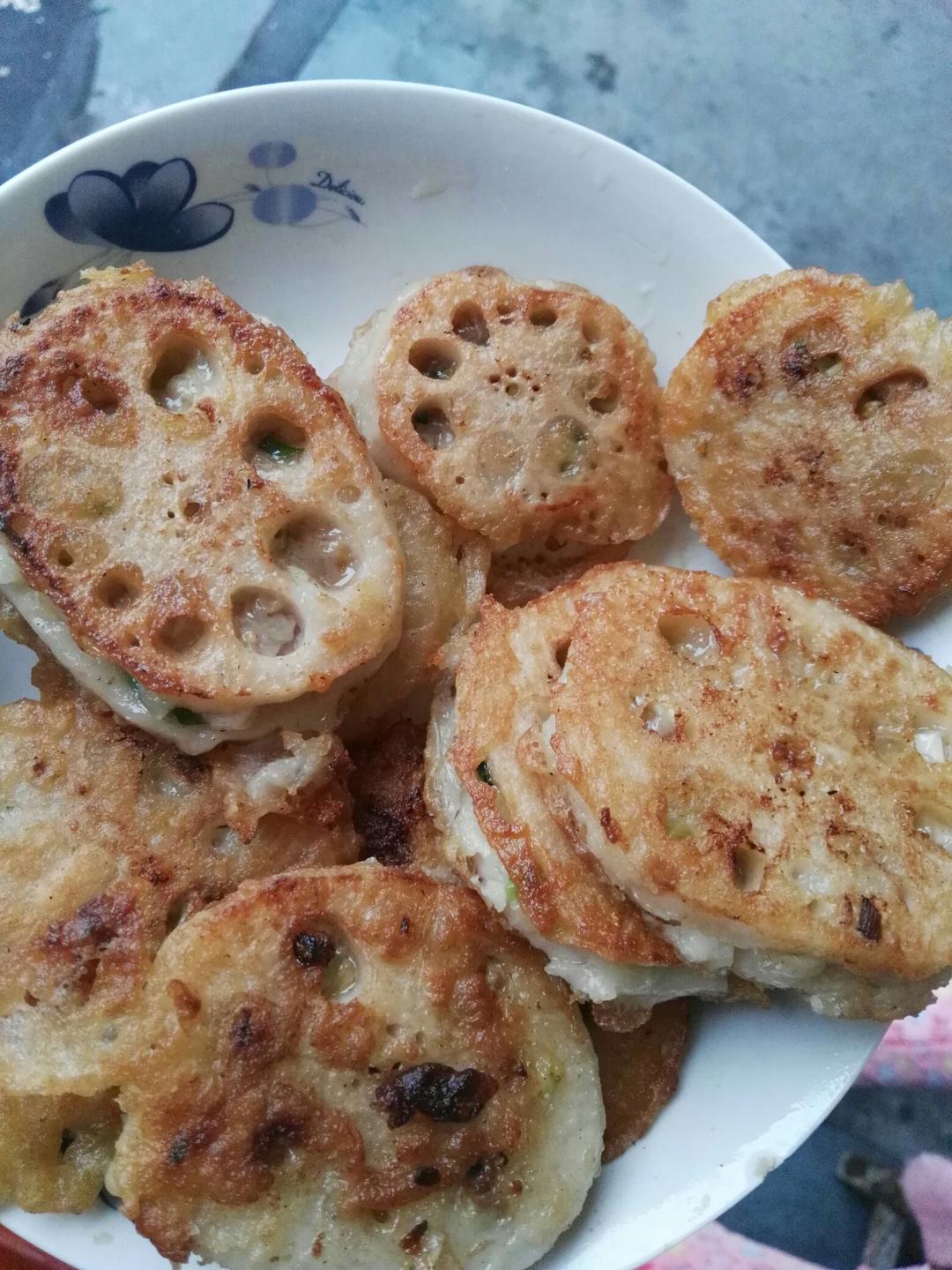 雅诺儿做的少油版---煎藕盒