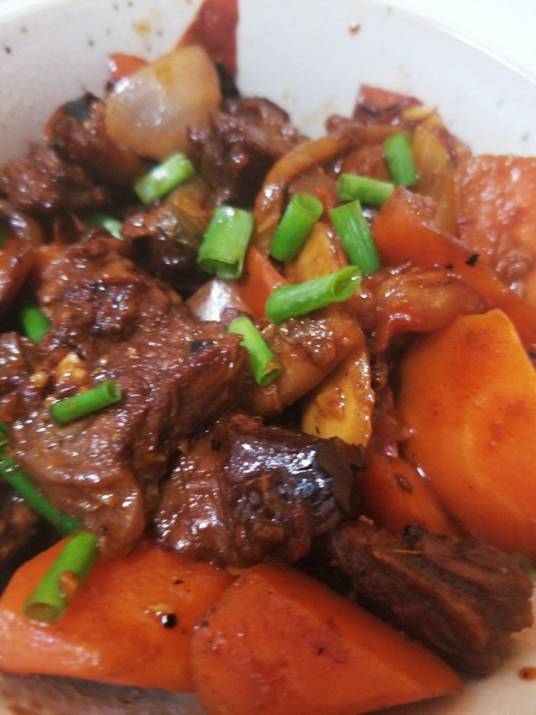 番茄土豆炖牛腩