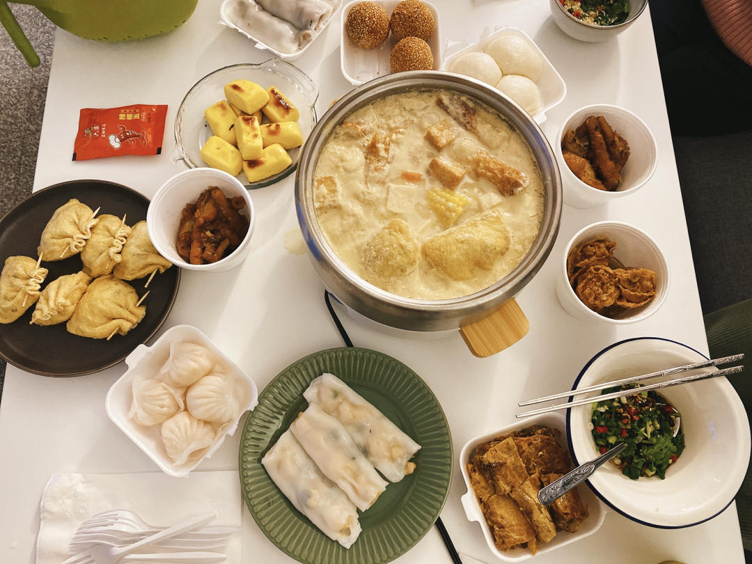偷师学艺🤫🤫🤫照片没经过任何修图处理，保真原色，一餐出俩菜，再也不用去超市买奶酪棒了，宝宝的福音，宝妈的安心，没有添加剂的烤奶酪