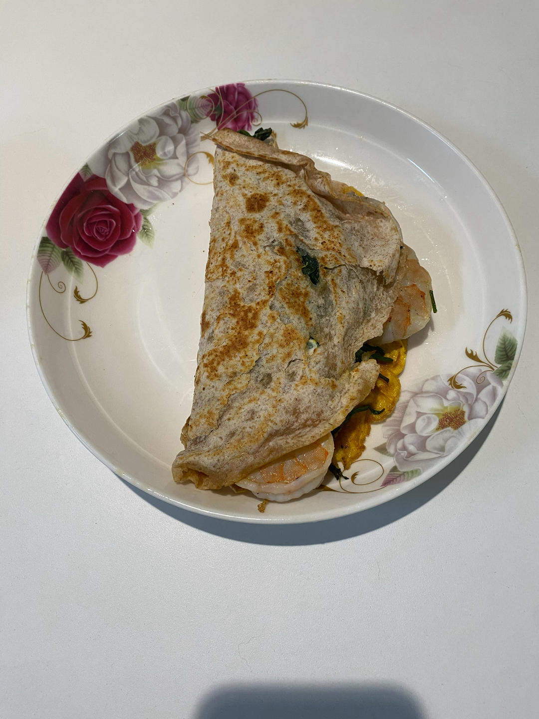 卷饼吃法『芝士虾仁菠菜口蘑蛋饼』