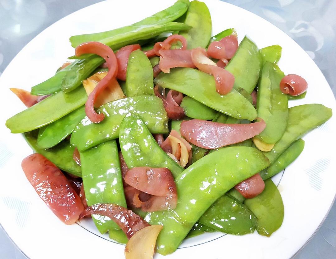 超脆爽的荷兰豆炒香肠｜太太乐鲜鸡汁食谱