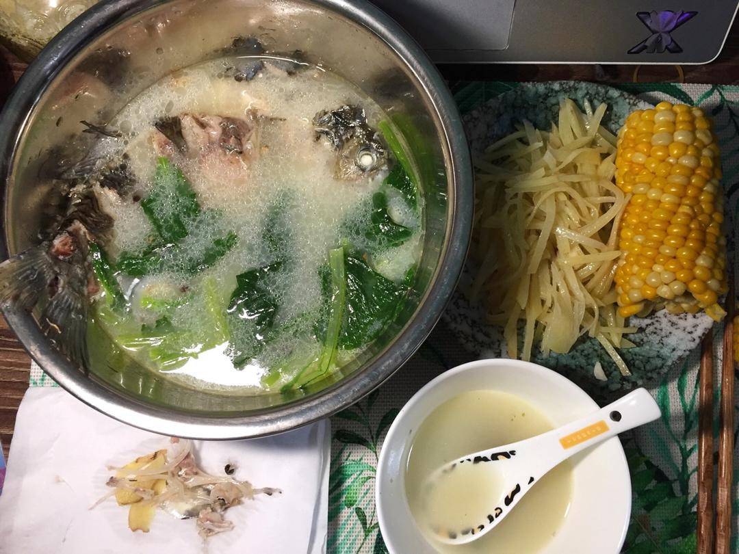 鲫鱼汤