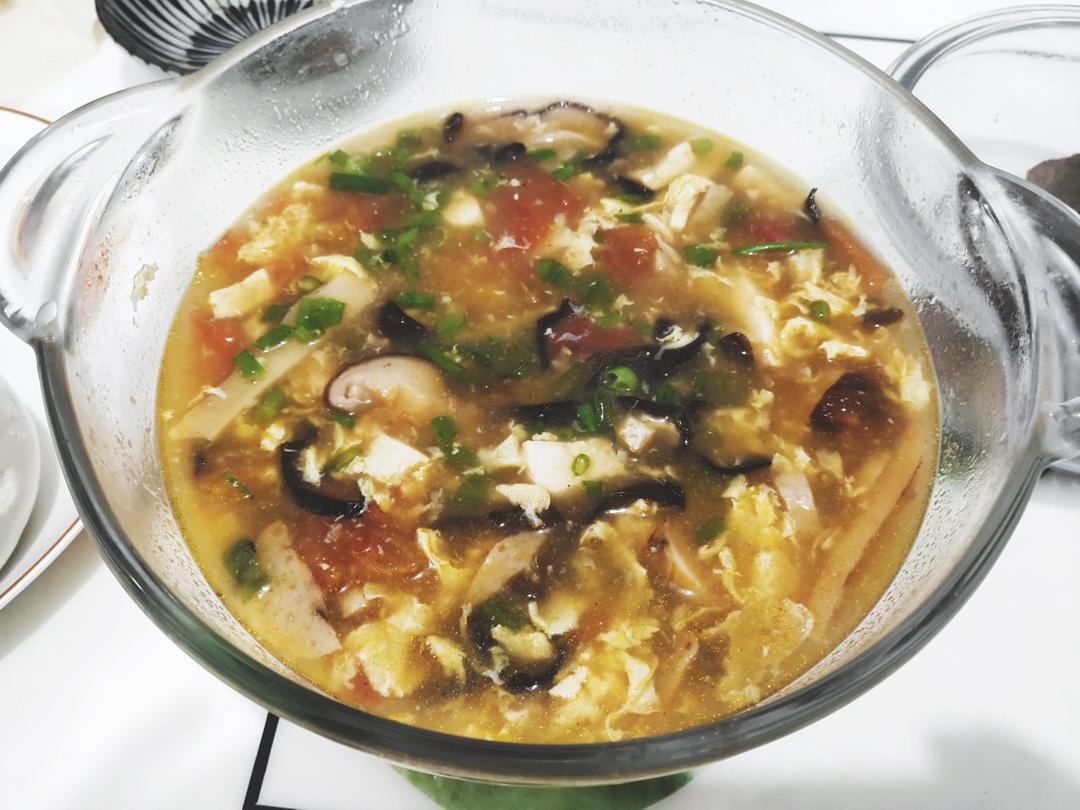 巨开胃巨好喝，10分钟搞定番茄酸辣汤冬季必喝。