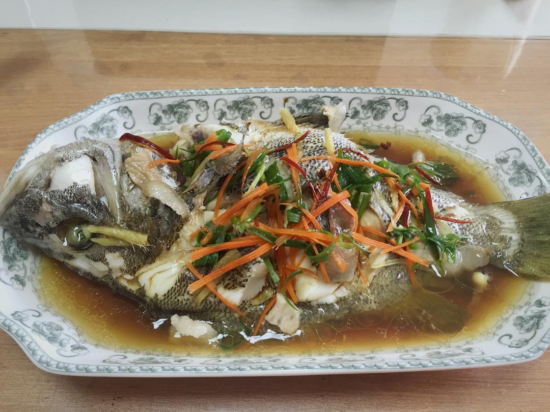 清蒸鱼，超级鲜嫩