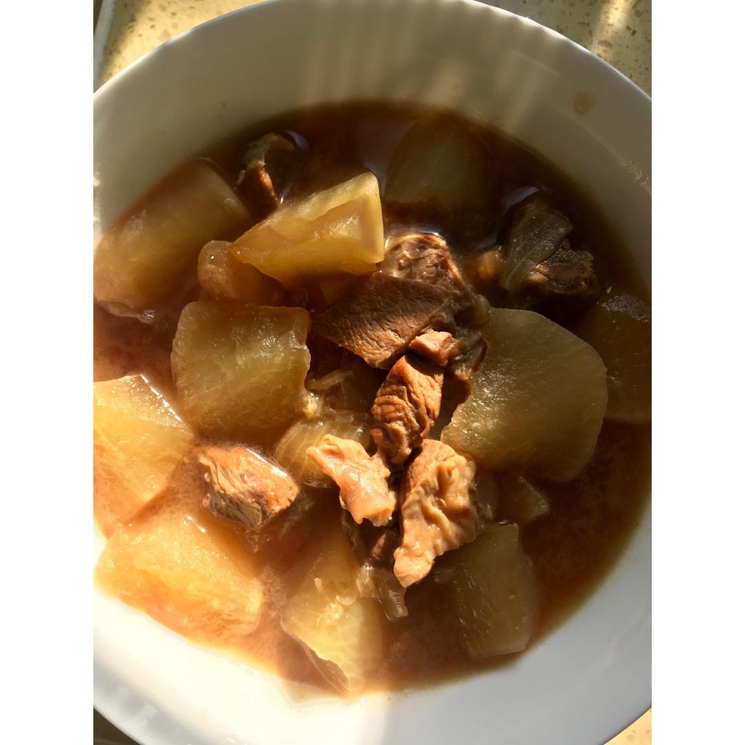 萝卜烧牛腩