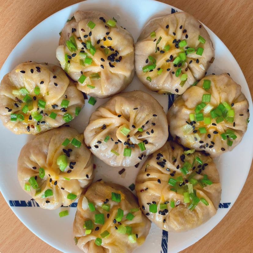 饺子皮版生煎包