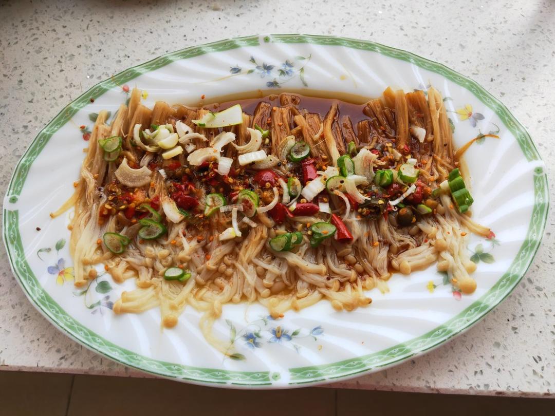 剁椒蒸金针菇