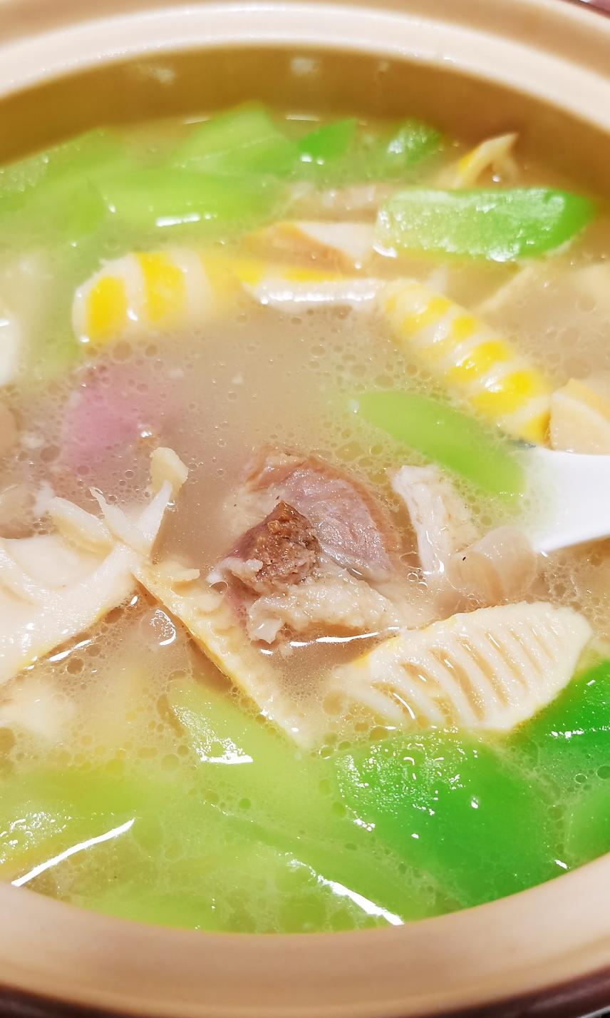 【腌笃鲜的做法步骤图,腌笃鲜怎么做好吃】窝勒灶片间_下厨房