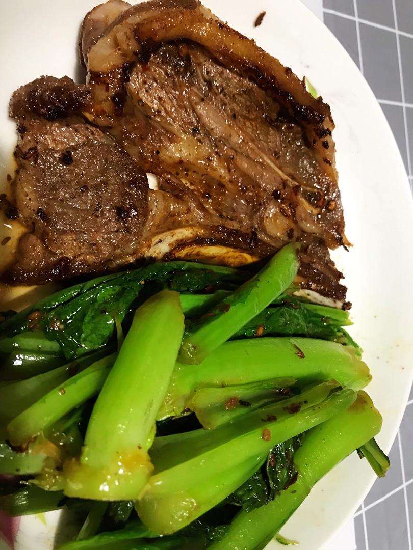 八珍柱侯酱煎羊扒