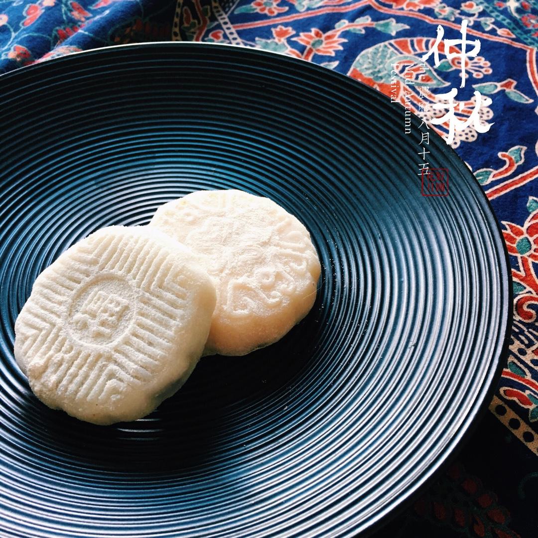 芒果芝士冰皮月饼