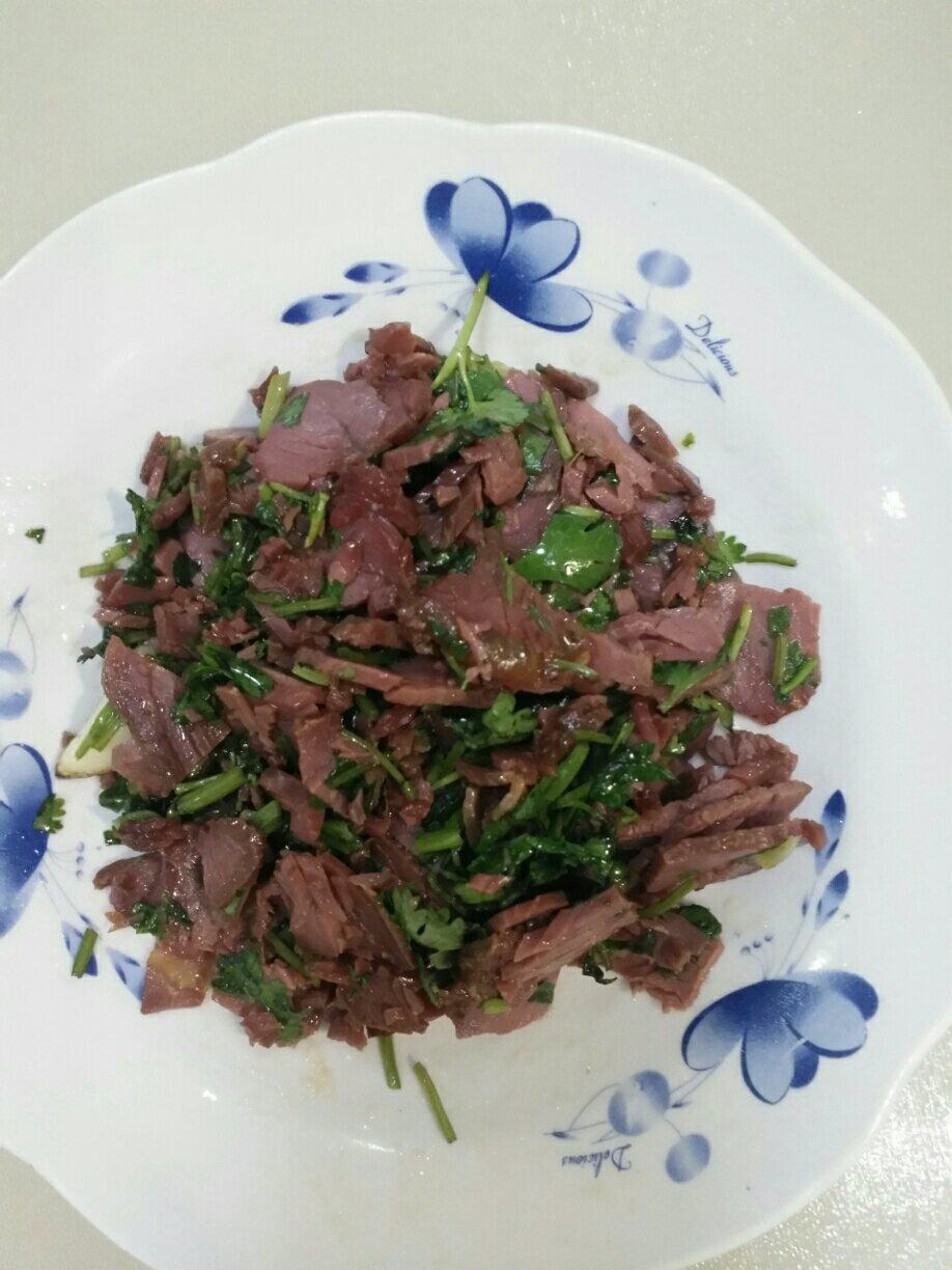 香菜拌牛肉