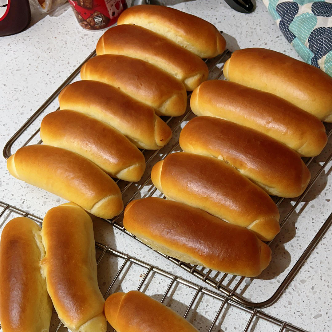 复刻桃李的经典奶棒面包，松软香甜奶香浓郁，还原度超高！