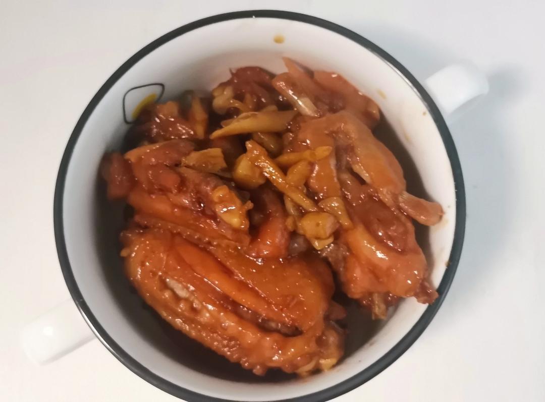 电饭锅蒜香鸡翅中