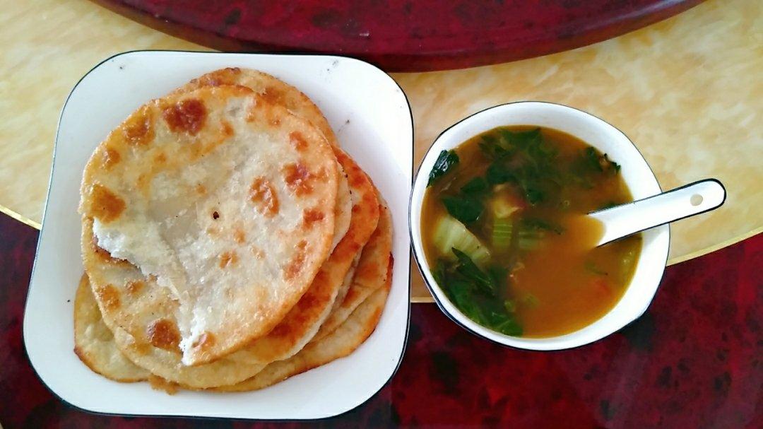 鸡蛋葱油饼                  （更新饼坯保存方法）