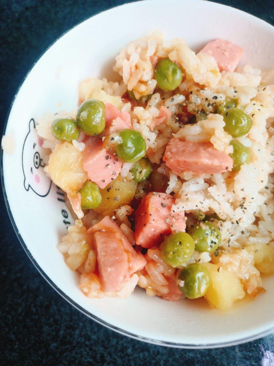 土豆火腿焖饭（快速简单）