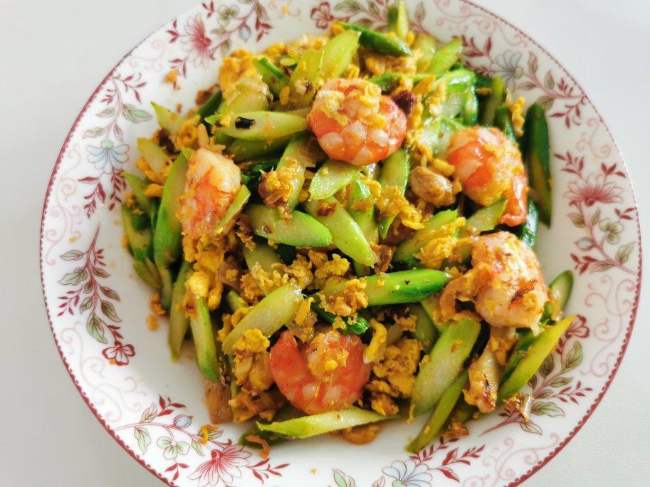 芦笋蛋滑炒虾仁