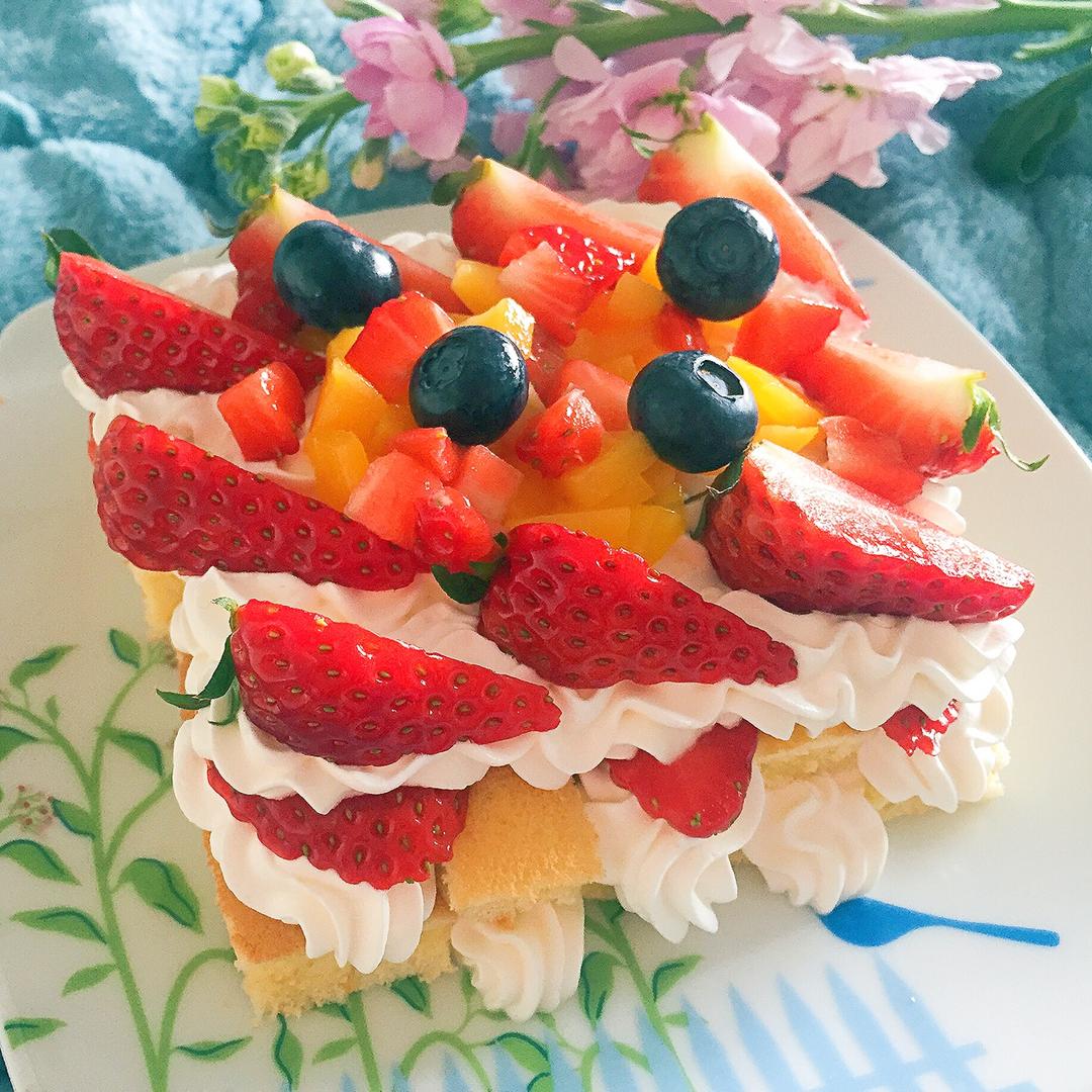 草莓城堡蛋糕