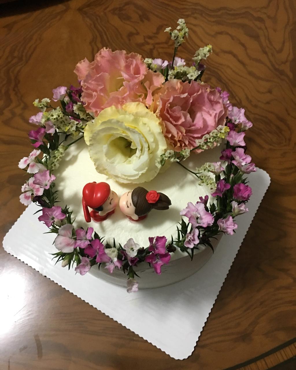 淡奶油8寸鲜花蛋糕