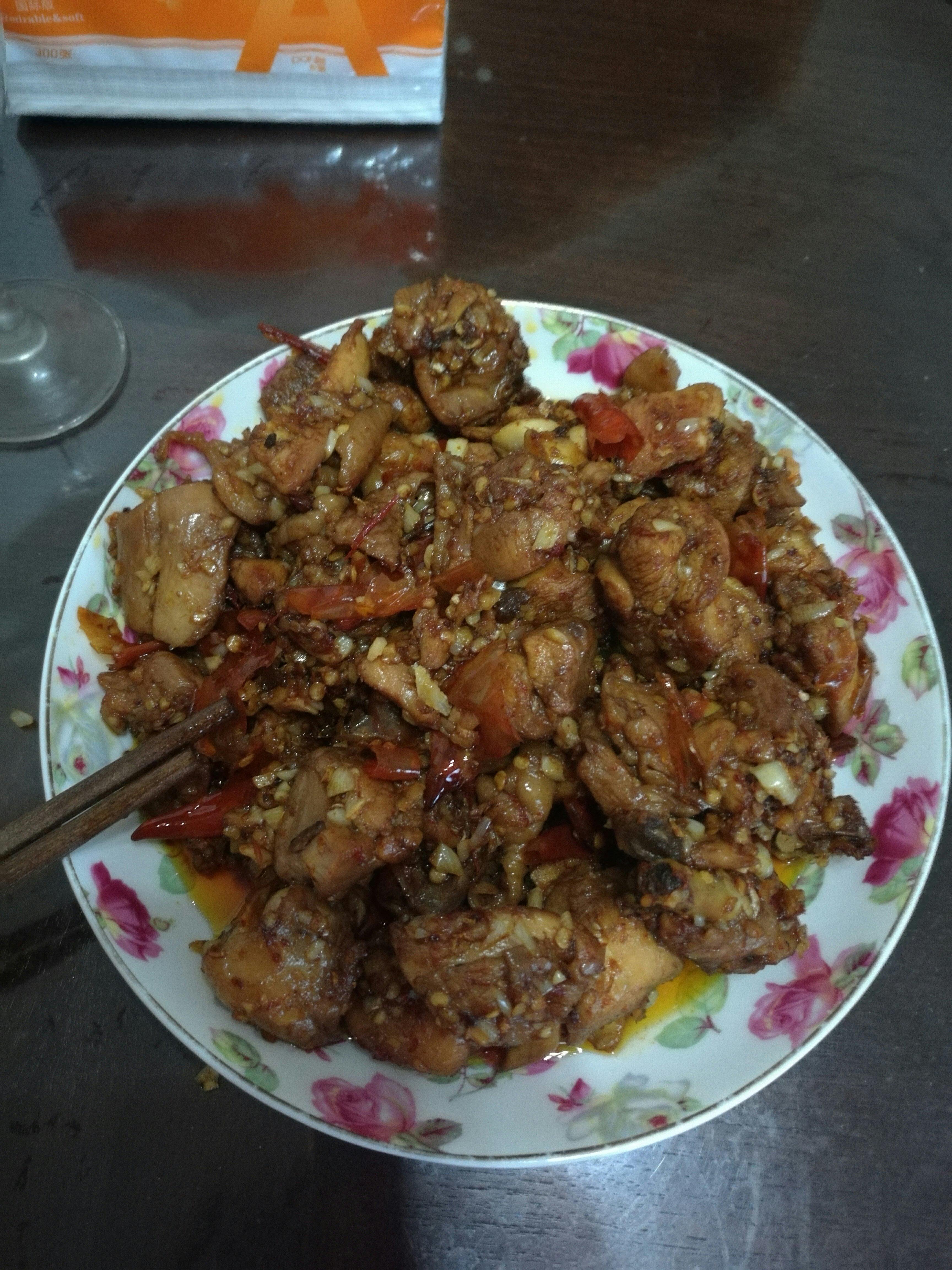 新疆柴窝堡辣子鸡的做法