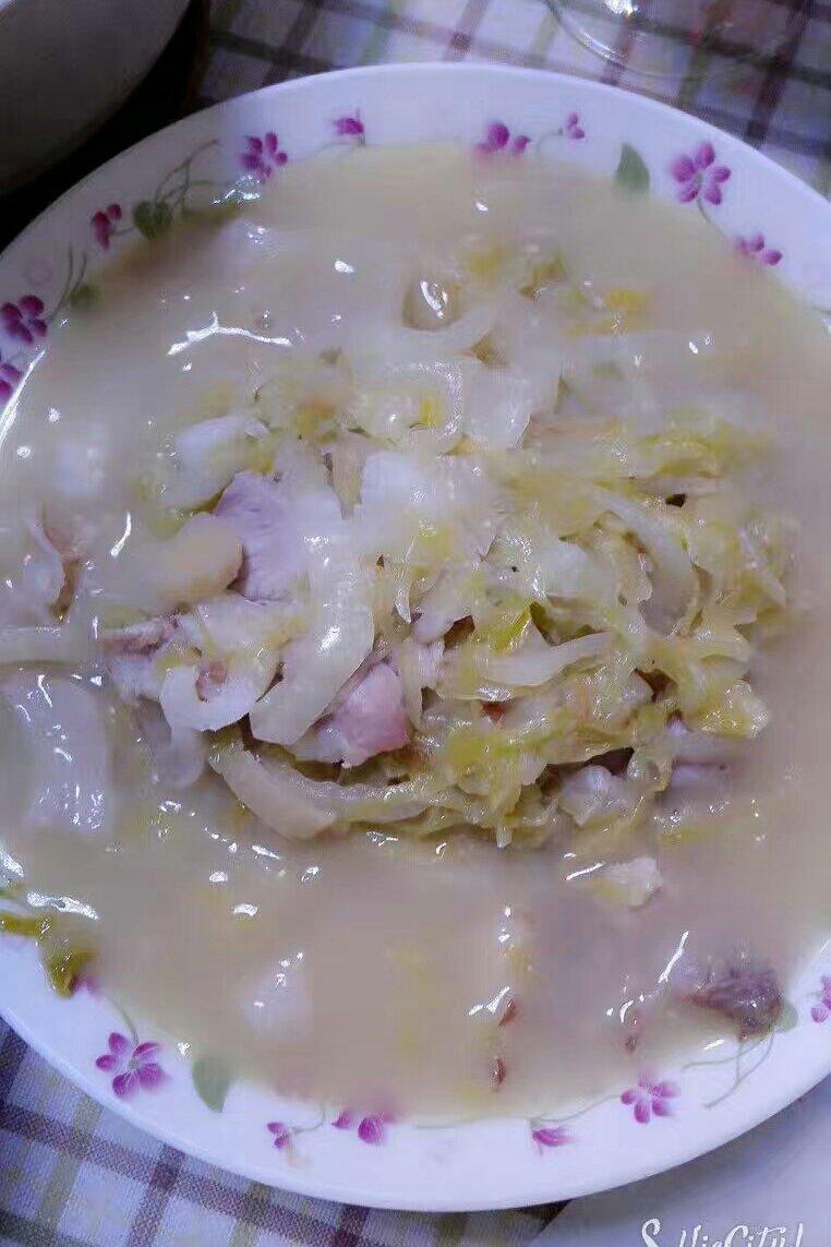 东北炖酸菜
