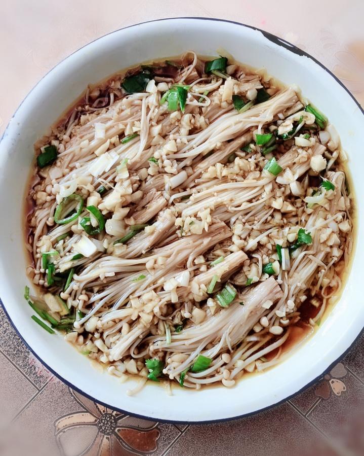 蒜蓉蒸金针菇