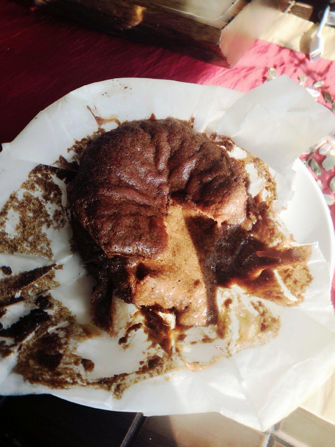 巧克力熔岩蛋糕(全图文超简单)