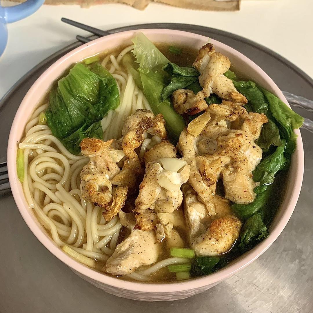 早餐来一碗清汤面，色香味俱全！