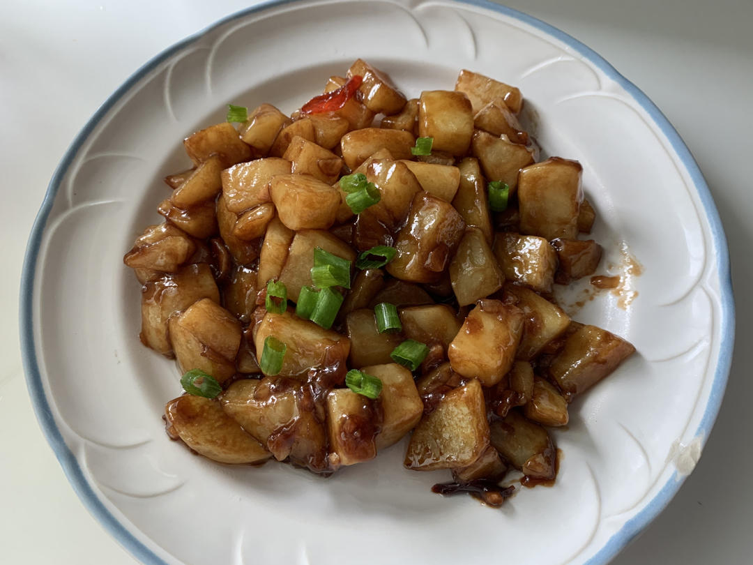 🔥巨下饭，软糯入味！比肉还好吃的红烧土豆