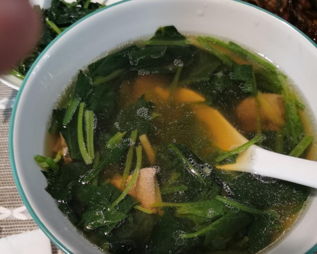 菠菜猪肝汤（嫩滑全熟清汤版）