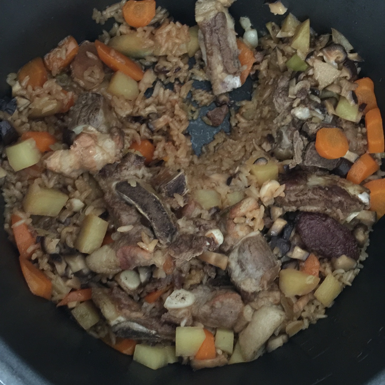 电饭锅版排骨焖饭