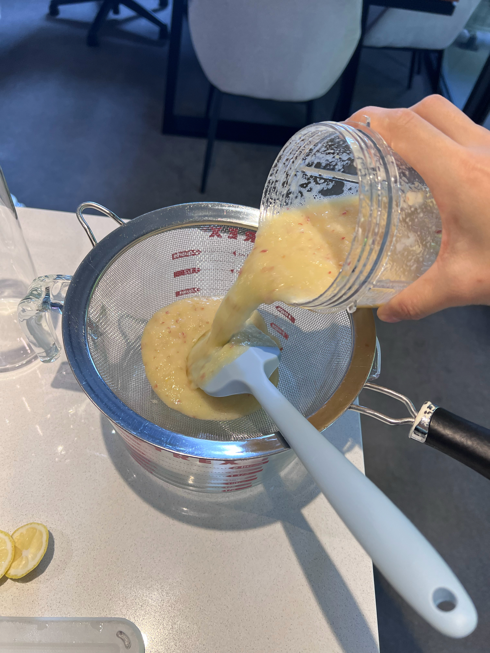 提升免疫力的生姜柠檬汁的做法 步骤6
