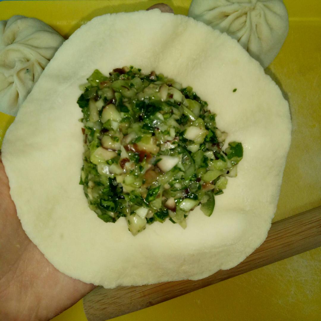 油菜香菇菜包