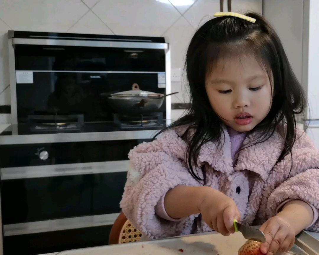 小朋友可以自己做的草莓果酱