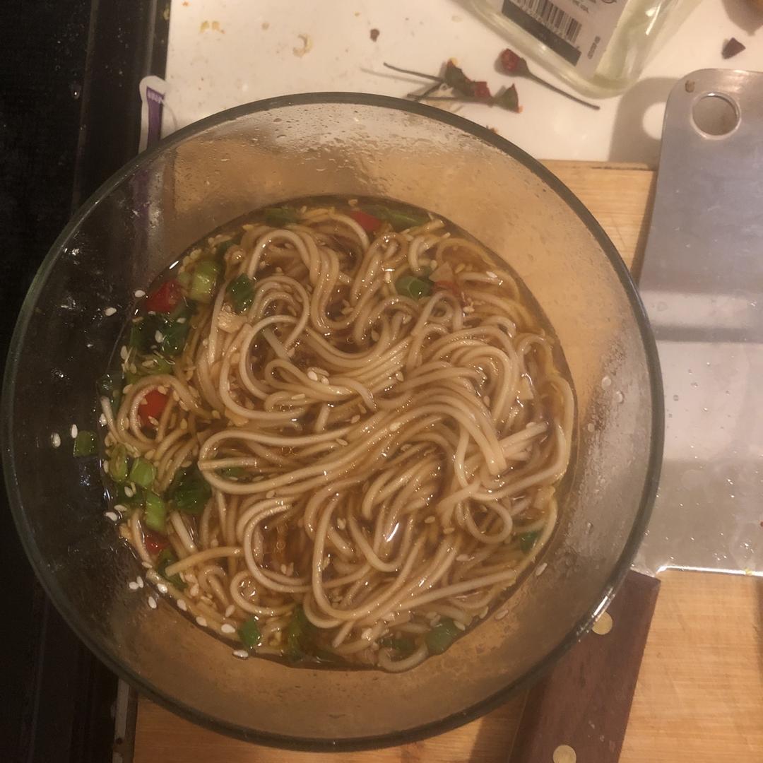 一碗热汤面