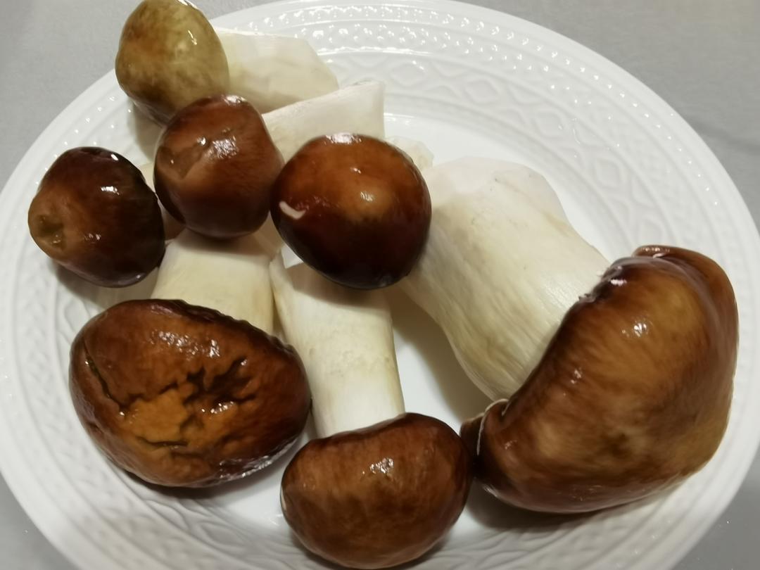 赤松茸炒肉