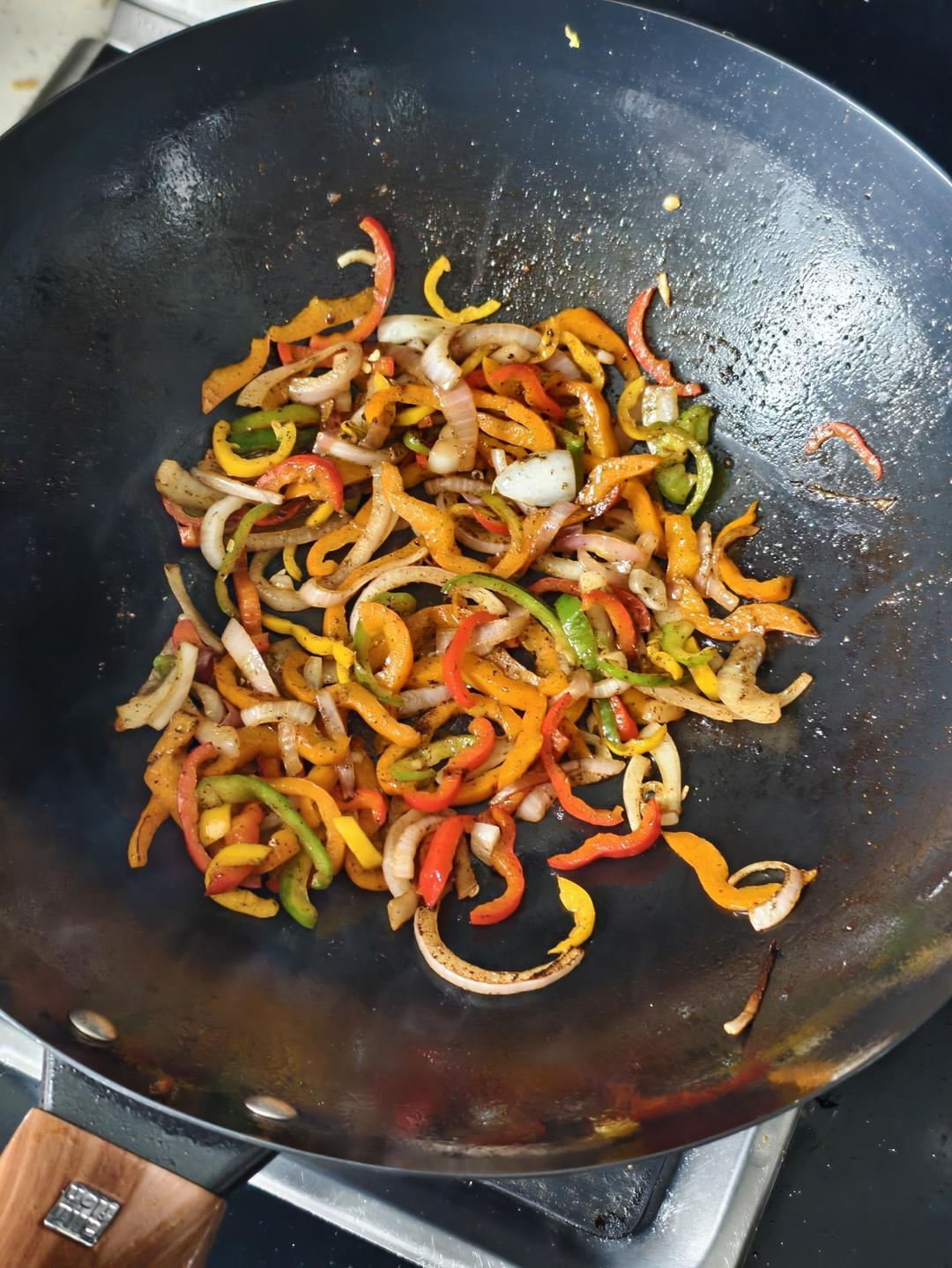 不用黑椒醬的黑椒牛肉/牛柳（超詳細(xì)版）的做法 步驟4