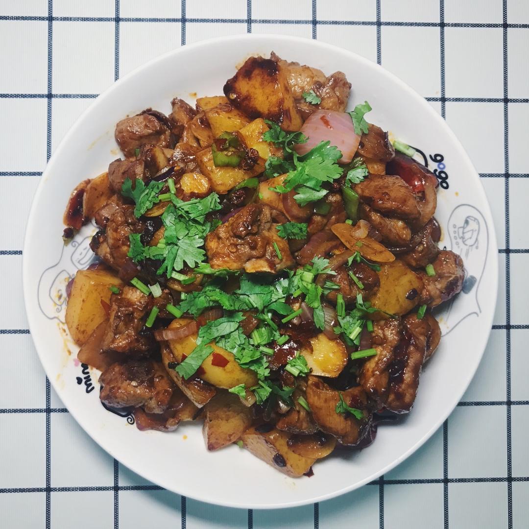 香辣干锅土豆排骨