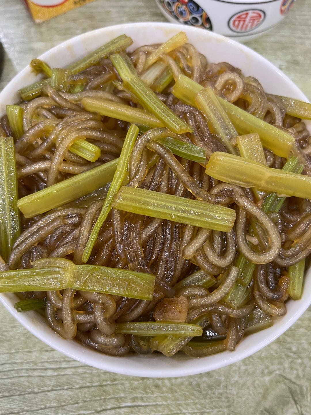 芹菜炒粉条