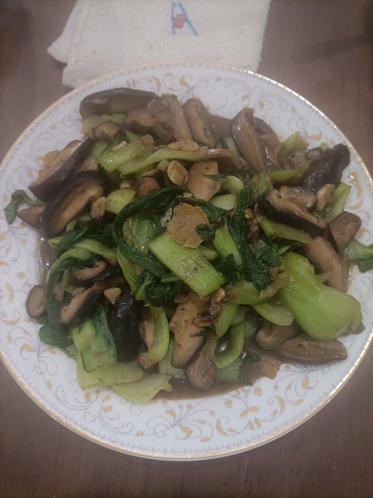 简易版香菇扒油菜