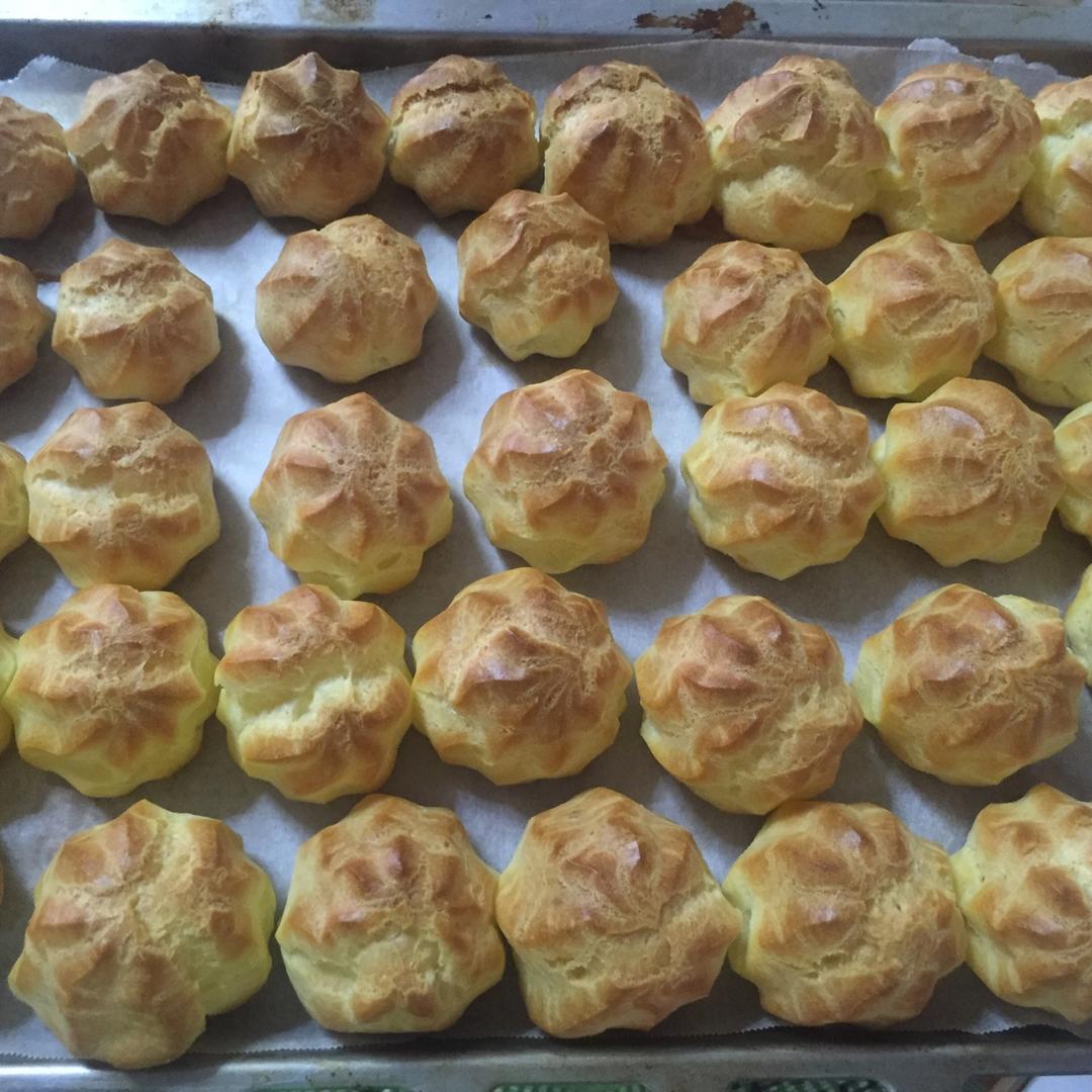 泡芙（卡仕达内馅）