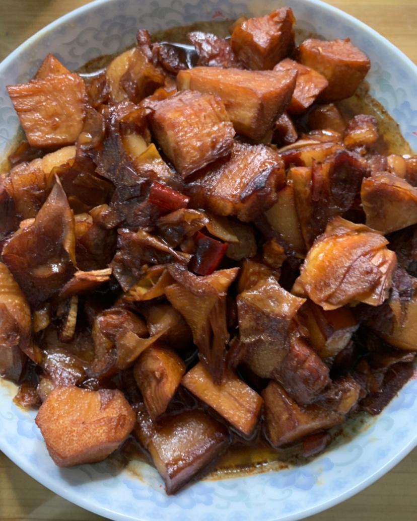 堂妈小厨——笋子烧肉