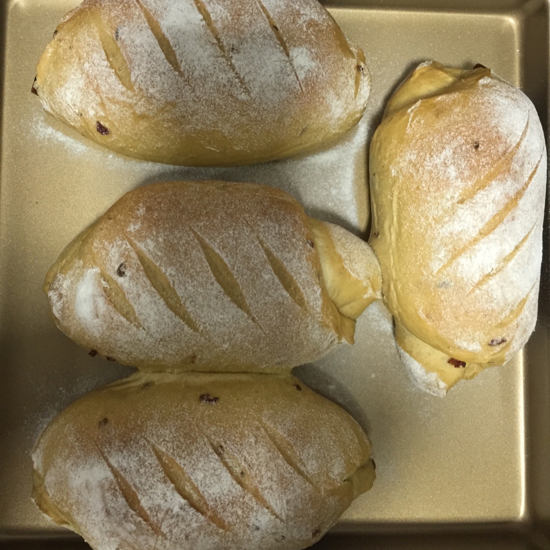 全麦红糖桂圆软欧包