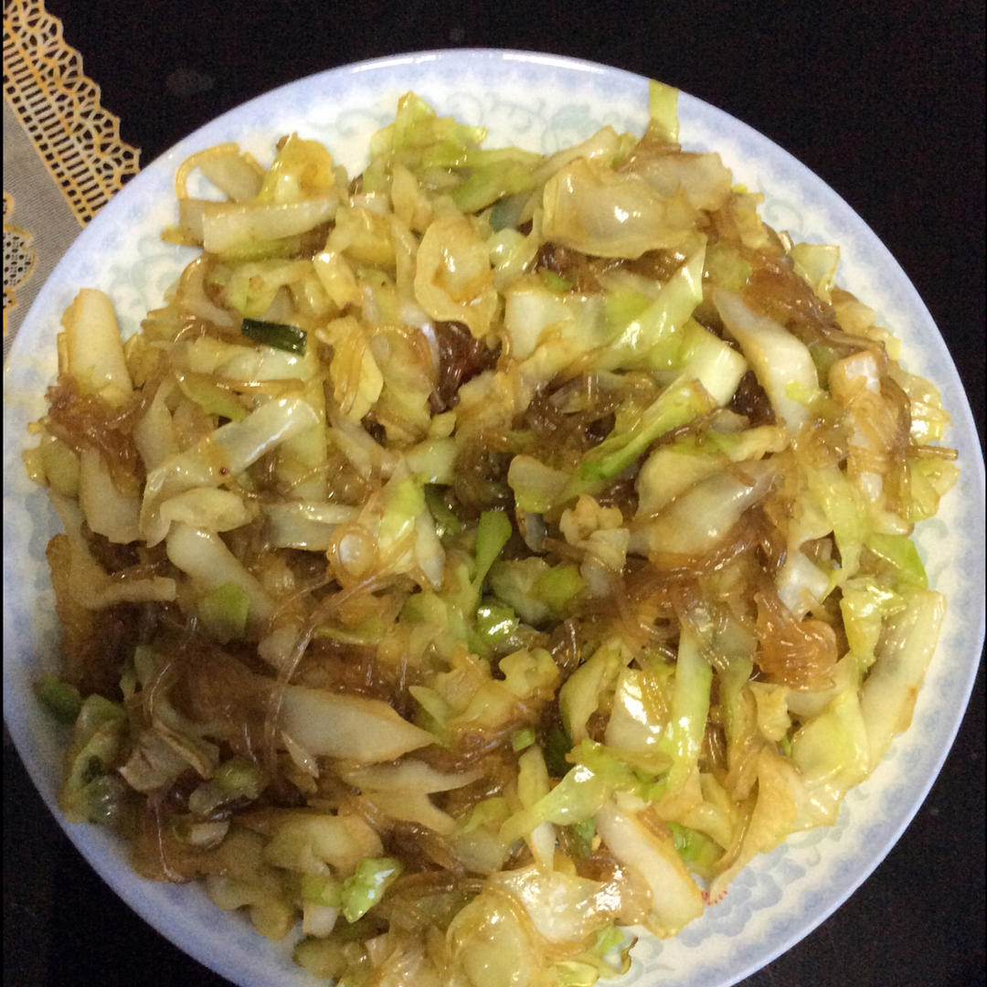 卷心菜炒粉丝 Glass noodles with Cabbage