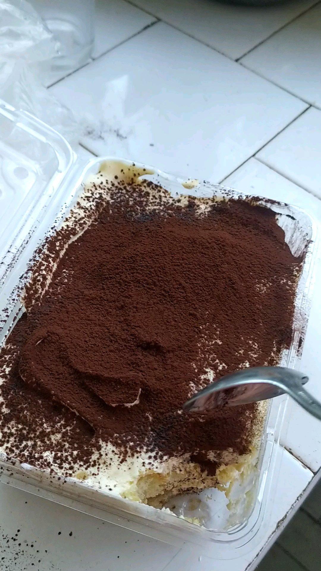 在欧洲学会的经典版提拉米苏
