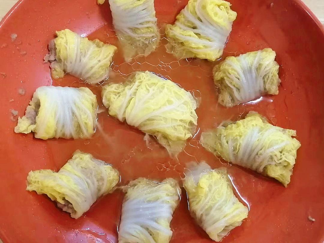 过年餐桌上必备的一道菜，翡翠白玉卷