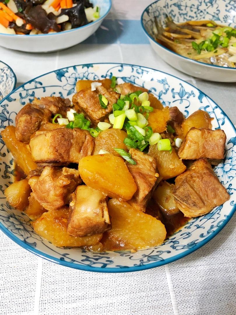 萝卜红烧排骨