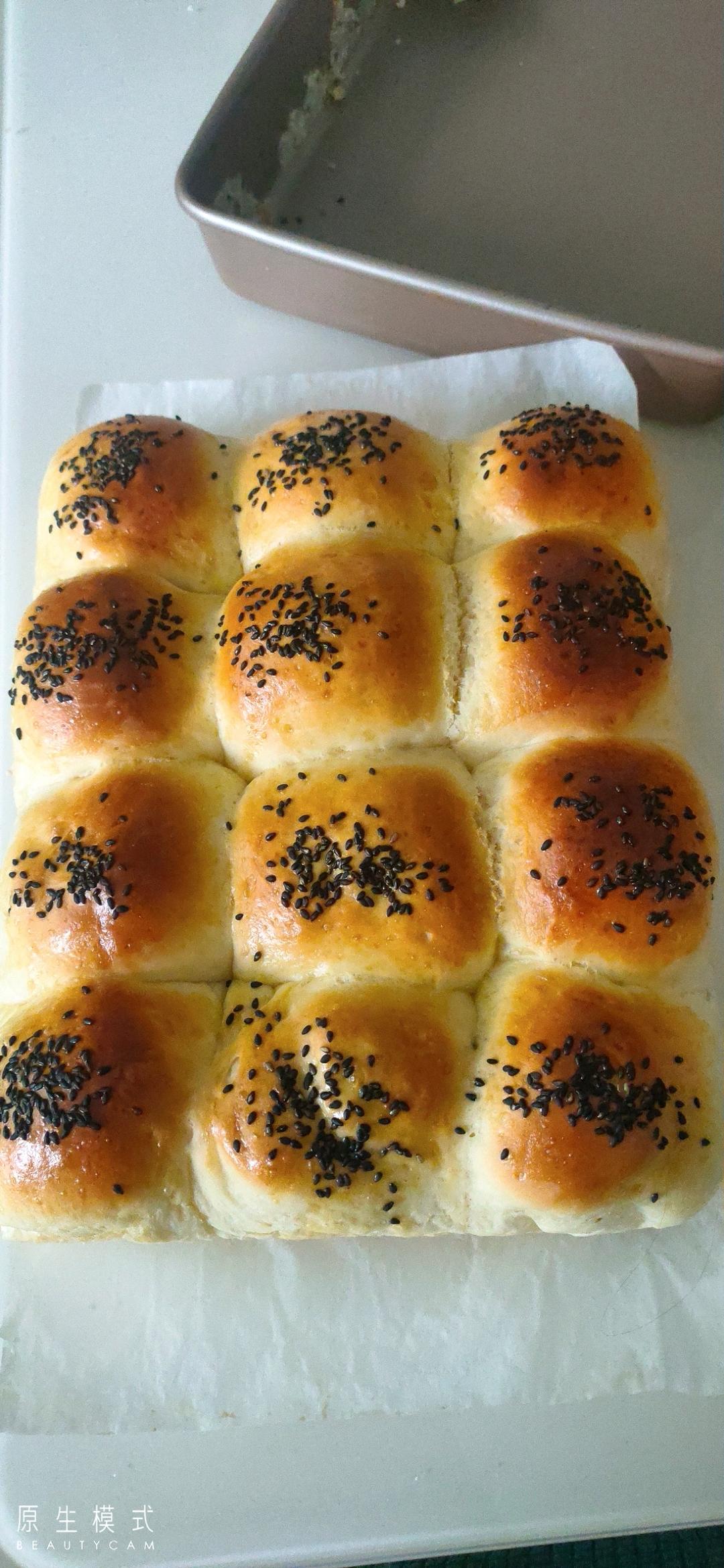 超软牛奶餐包，此配方超软不甜易出膜，放一礼拜不变硬