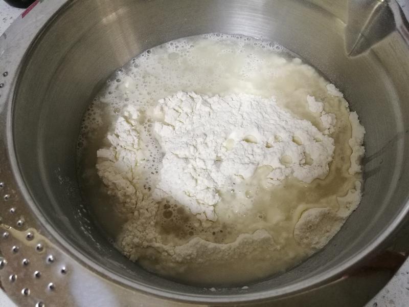 纯奶手撕吐司的做法 步骤1