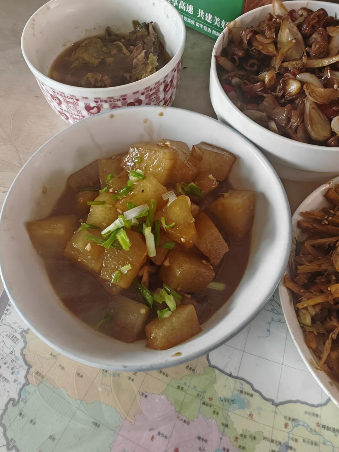 红烧冬瓜最完美做法，不加一滴水，瞬间秒杀红烧肉